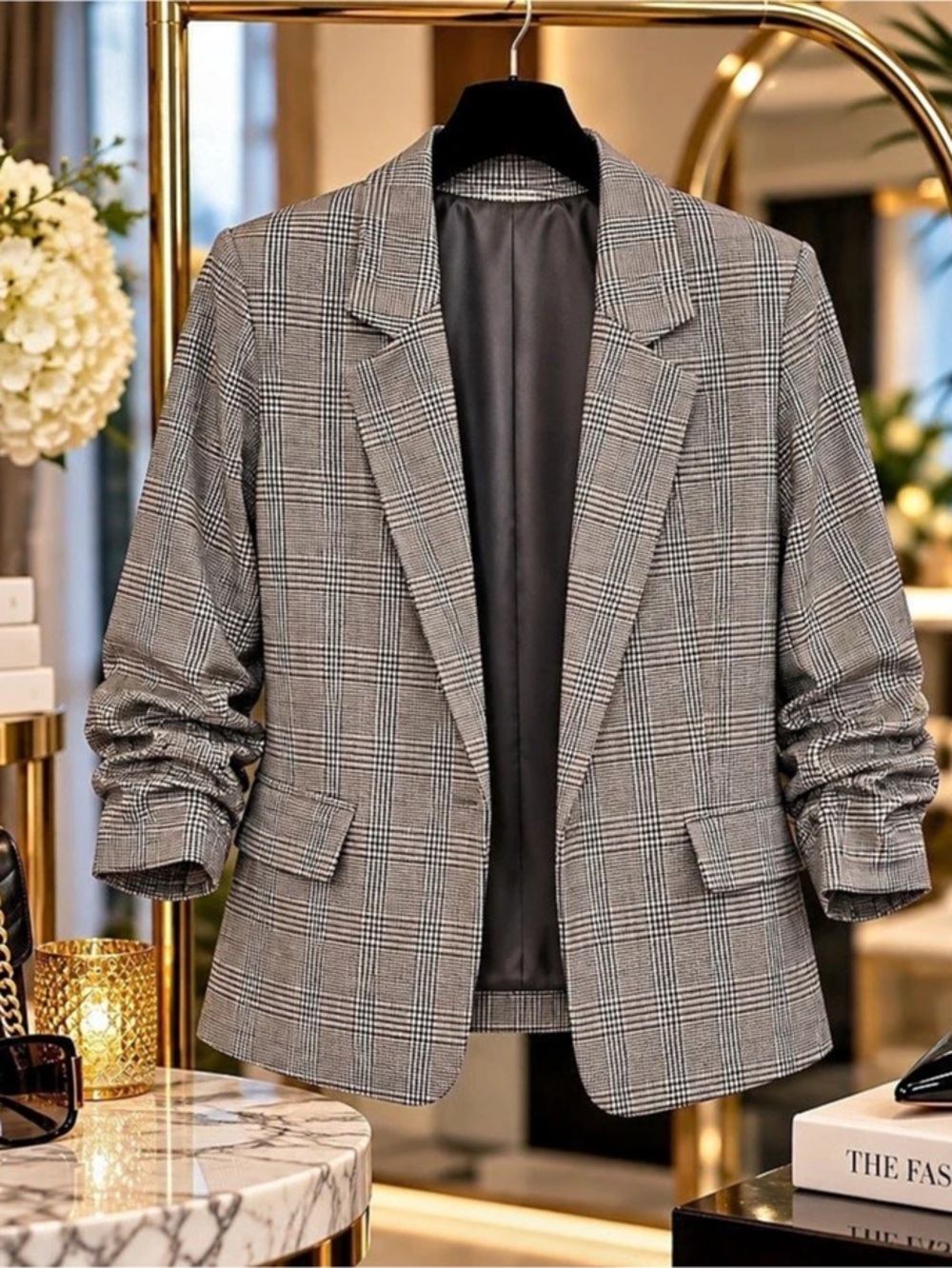 Women's Plaid Blazer in Gray & Black Like New